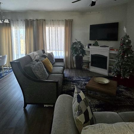 Gorgeous 3 Bedroom Home With Cable Tv In All Rooms & Free Wi-Fi Concord Exteriör bild