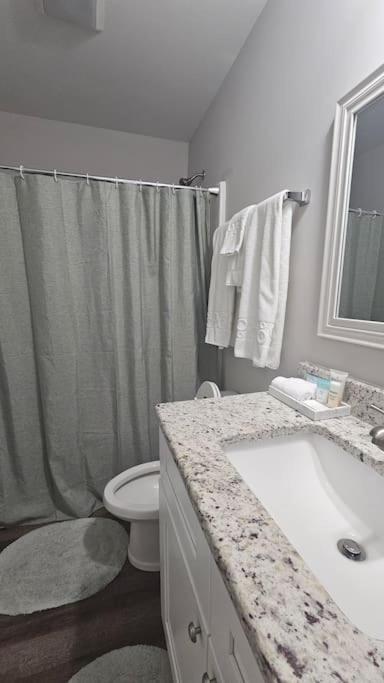 Gorgeous 3 Bedroom Home With Cable Tv In All Rooms & Free Wi-Fi Concord Exteriör bild