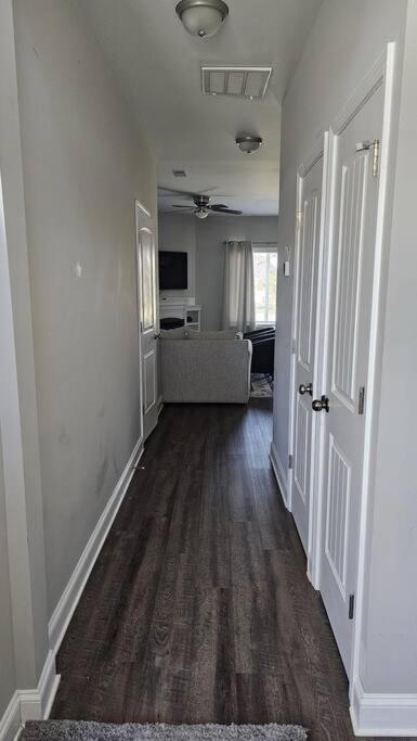 Gorgeous 3 Bedroom Home With Cable Tv In All Rooms & Free Wi-Fi Concord Exteriör bild
