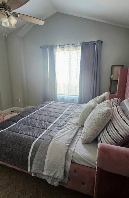 Gorgeous 3 Bedroom Home With Cable Tv In All Rooms & Free Wi-Fi Concord Exteriör bild